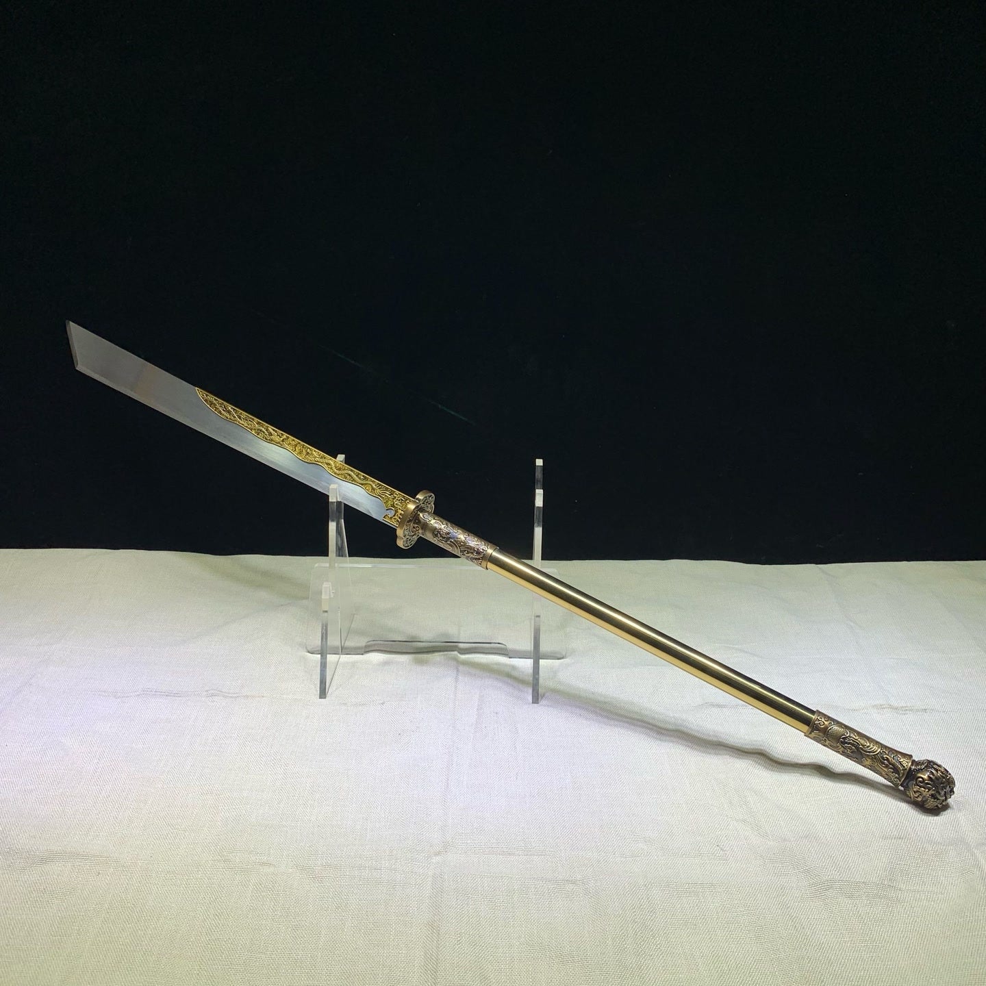 Golden Armor Integrated Mo Dao (Tang Dynasty Long-Handle Weapon)