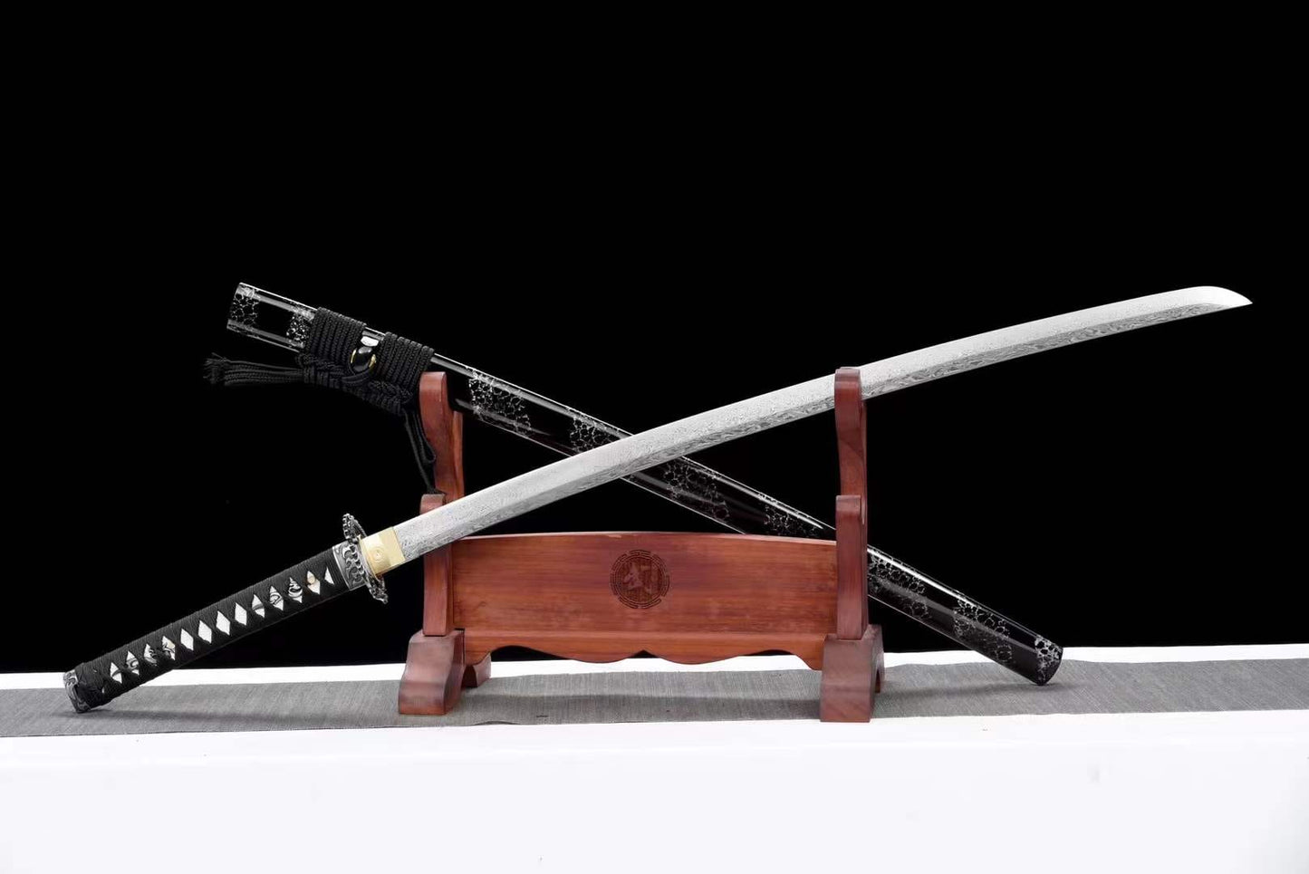 Damascus Samurai Katana [Silver Dragon Fighting Sword]